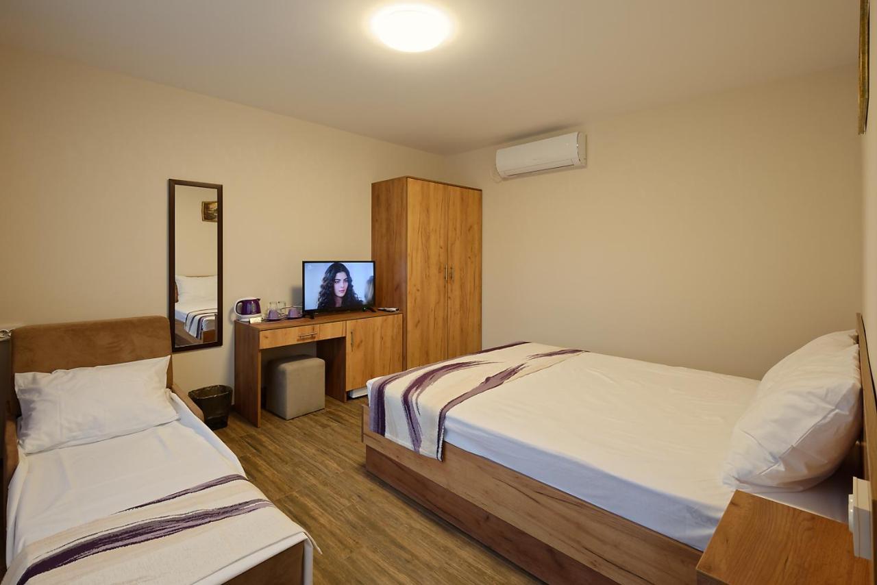 Комплекс Колонада Hotel Hiszarja Kültér fotó