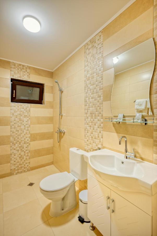 Комплекс Колонада Hotel Hiszarja Kültér fotó