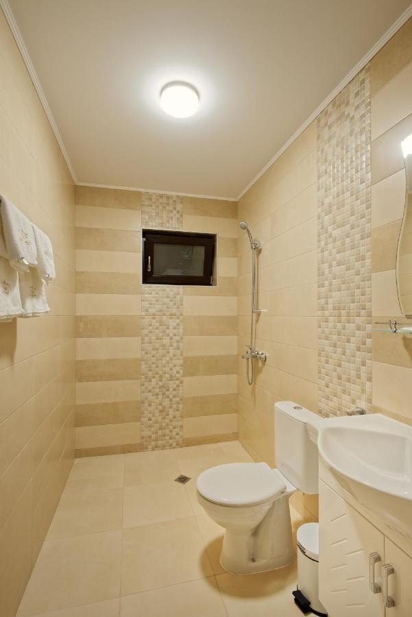 Комплекс Колонада Hotel Hiszarja Kültér fotó